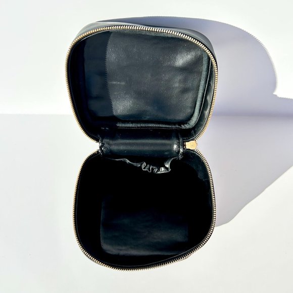 Chanel Black Vintage Vanity Bag - Picture 9 of 11